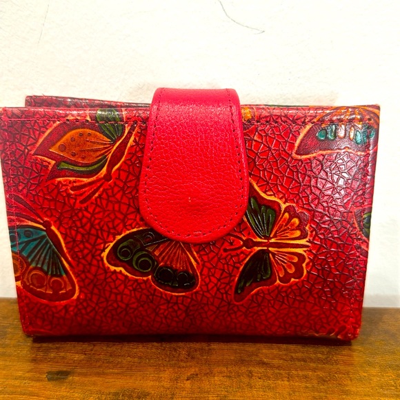 wallet - Picture 1 of 5